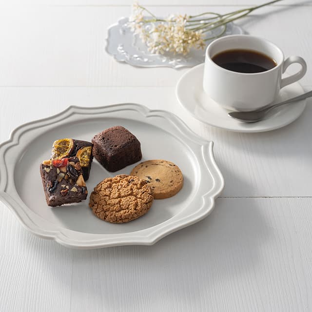 ホテルオークラ　ケーキ＆ブラウニー＆クッキーアソート　５個